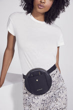 Load image into Gallery viewer, Ricky Pebble Leather Belt Bag - Black/Gold