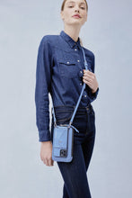 Load image into Gallery viewer, Pebble Leather Expanded Zip Pouch - Cerulean/Silver
