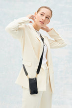 Load image into Gallery viewer, Olivia Adjustable Pebble Leather Strap - Black/Gold
