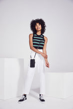 Load image into Gallery viewer, Classic Pebble Leather Zip Pouch - Black/Gold
