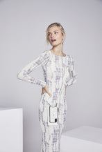 Load image into Gallery viewer, Classic Pebble Leather Zip Pouch - White/Silver
