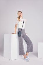 Load image into Gallery viewer, Pebble Leather Expanded Zip Pouch - Navy/Silver
