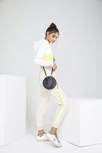 Load image into Gallery viewer, Round Expanded Pebble Leather Zip Pouch - Black/Gold
